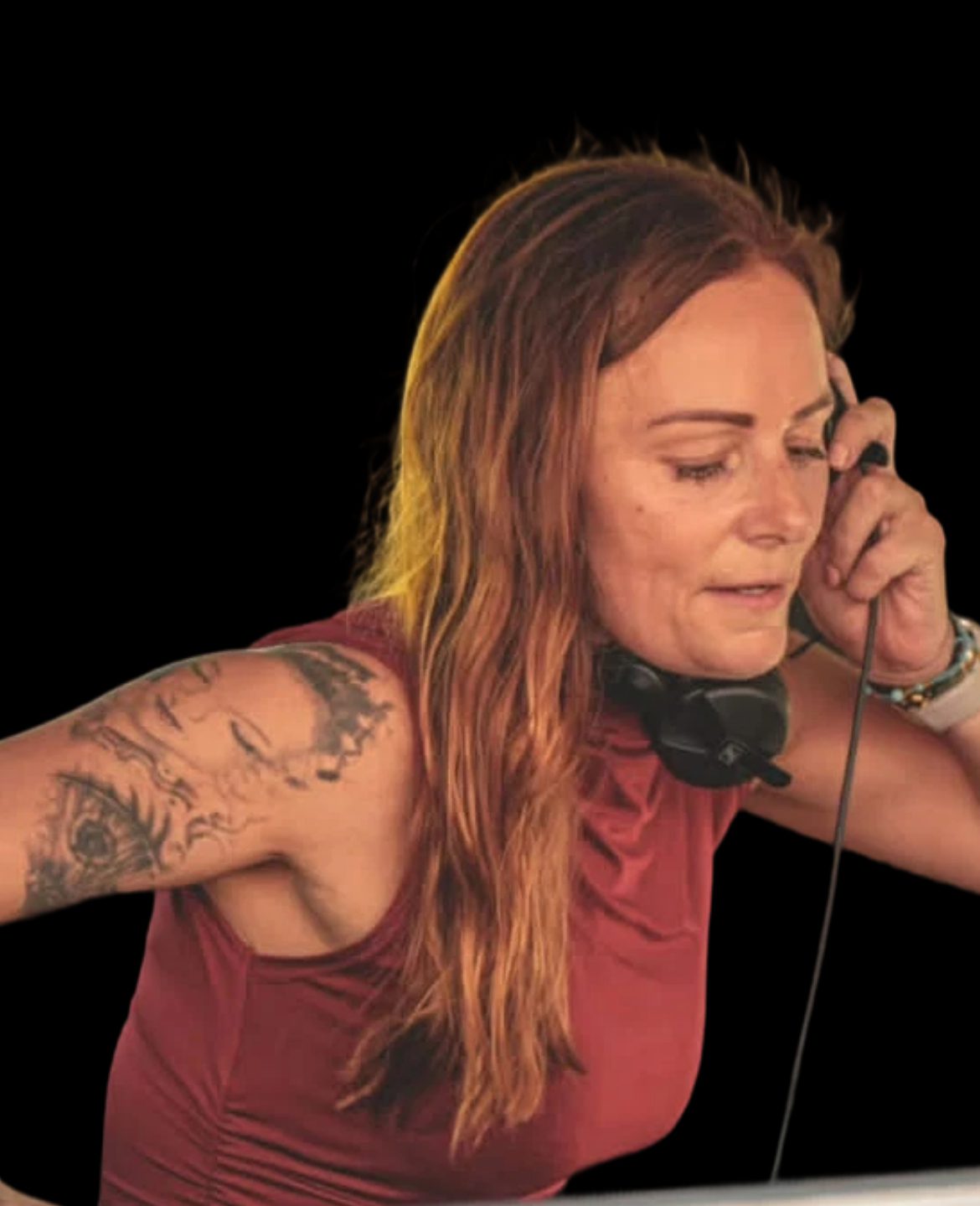 CAROLINE DESYKES ON BACK2HOUSE RADIO